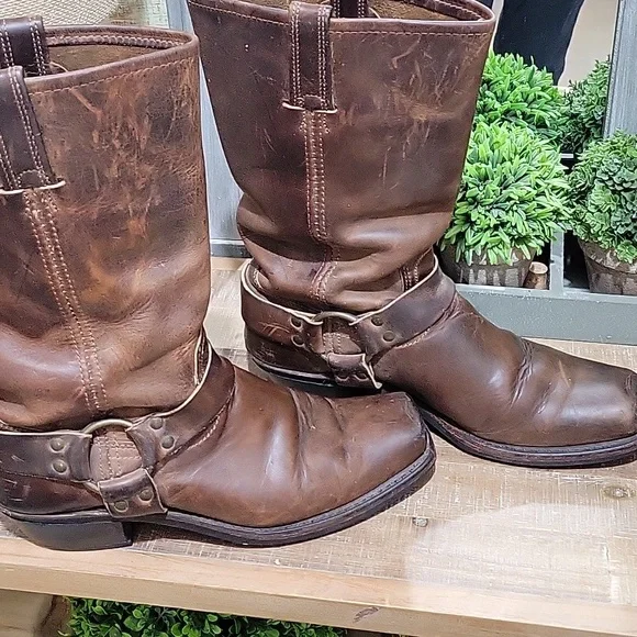 FRYE Women's Harness Boots Rustic Brown Low Heeled, Sz 10, Western, Moto, Biker - Picture 5 of 11